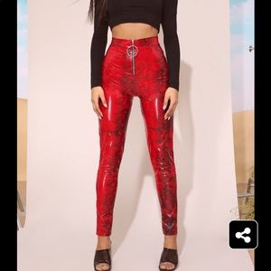 Snake print leggings